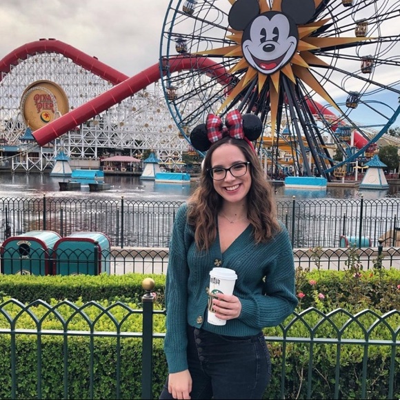 Meet your Posher, Kendra - Picture 8 of 8